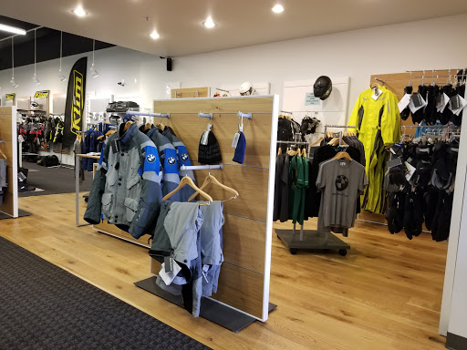 BMW Motorcycle Dealer «BMW Motorcycles of Western Oregon», reviews and photos, 12010 SW Garden Pl, Portland, OR 97223, USA