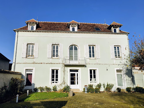 Villa Clément Sens Appart'Hotel à Saint-Clément