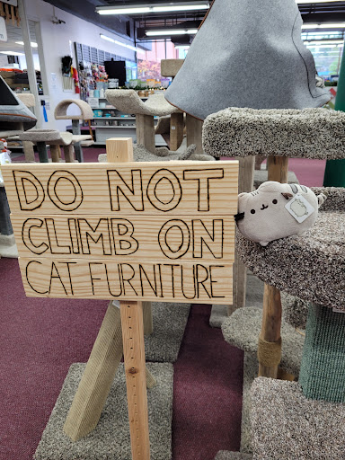 Pet Supply Store «Western Pet Supply», reviews and photos, 6908 SW Beaverton Hillsdale Hwy, Portland, OR 97225, USA