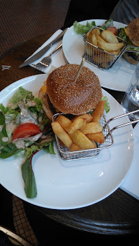 Hamburger du Restaurant français Le Limousin à Paris - n°5