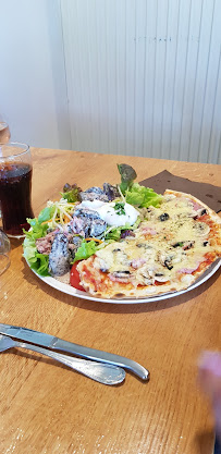 Pizza du Restaurant Le Relais Des Mailles à Laveyron - n°6