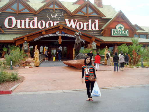 Sporting Goods Store «Bass Pro Shops», reviews and photos, 8200 Dean Martin Dr, Las Vegas, NV 89139, USA