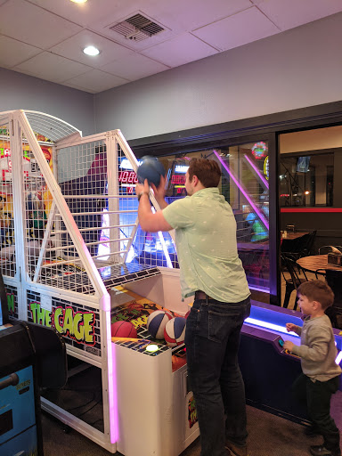 Pizza Restaurant «Round Table Pizza», reviews and photos, 5500 Olympic Dr NW, Gig Harbor, WA 98335, USA