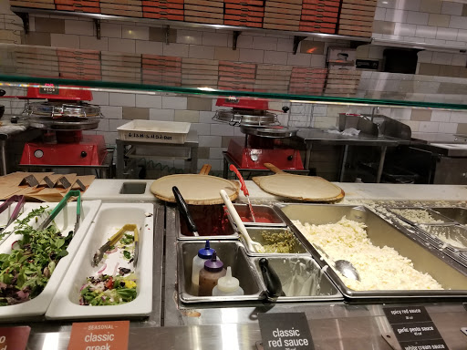 Shopping Mall «CambridgeSide», reviews and photos, 100 Cambridgeside Pl, Cambridge, MA 02141, USA