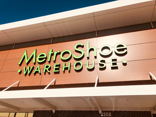 Shoe Store «MetroShoe Warehouse», reviews and photos, 2308 24th Ave NW, Norman, OK 73069, USA