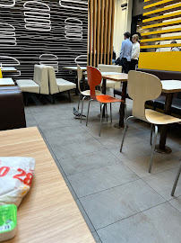 Atmosphère du Restaurant de hamburgers McDonald's à Bordeaux - n°1