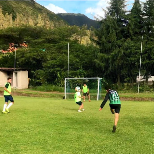Opiniones de La Cancha Escondida en Quito - Campo de fútbol