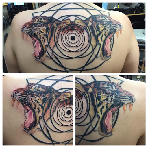 Tattoo Shop «Riverwest Tattoo Company», reviews and photos, 705 E Center St, Milwaukee, WI 53212, USA