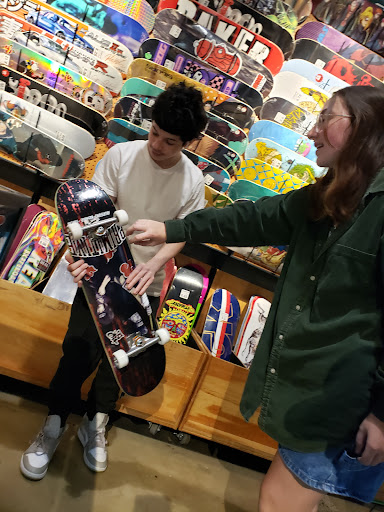 Clothing Store «Zumiez», reviews and photos, 670 Park City Center, Lancaster, PA 17601, USA