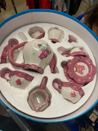 Thrift Store «Goodwill», reviews and photos, 7868 E Ridge Rd, Hobart, IN 46342, USA