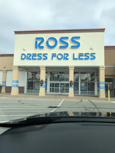 Clothing Store «Ross Dress for Less», reviews and photos, 15301 Manchester Rd, Ballwin, MO 63011, USA