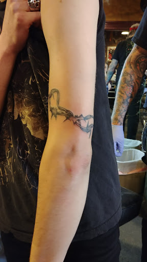 Tattoo Shop «The Mercy Seat», reviews and photos, 210 E 16th St, Kansas City, MO 64108, USA