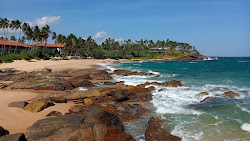 Pallikaduwa Beach'in fotoğrafı otel alanı