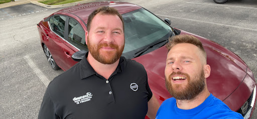 Car Dealer «BOMMARITO NISSAN WEST», reviews and photos, 14747 Manchester Rd, Ballwin, MO 63011, USA