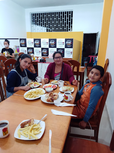 Opiniones de Cebicheria Al Paso El Tunchisito en Moyobamba - Restaurante