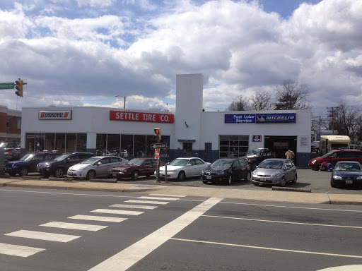 Tire Shop «Settle Tire Co. Tire Pros», reviews and photos, 824 Preston Ave, Charlottesville, VA 22903, USA