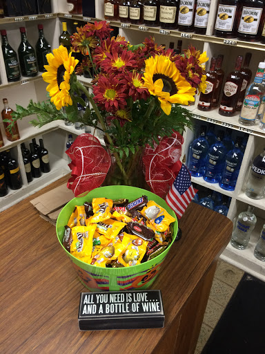 Liquor Store «Carhart Wines & Liquors», reviews and photos, 343 Mamaroneck Ave, White Plains, NY 10605, USA