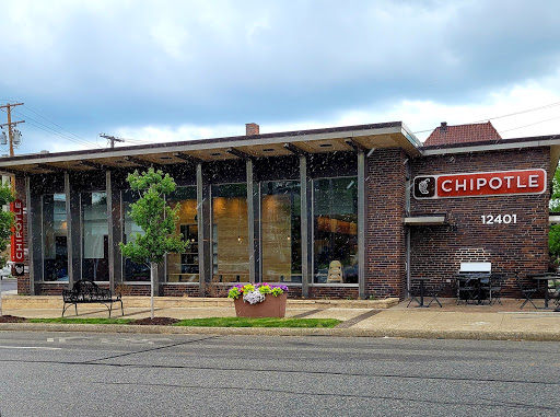 Chipotle Mexican Grill - 12401 Cedar Rd, Cleveland Heights, OH 44106, Estados Unidos
