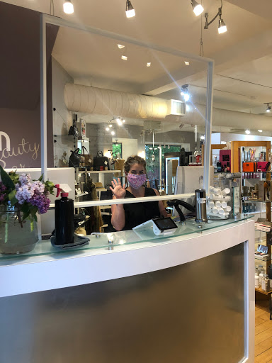 Hair Salon «Urban Salon Team Beauty Bar», reviews and photos, 86 Main St, Burlington, VT 05401, USA