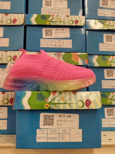 Boot Store «AJ Shoes», reviews and photos, 722 SW Military Dr, San Antonio, TX 78221, USA