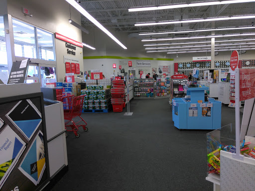 Office Supply Store «Staples», reviews and photos, 220 Fortune Blvd, Milford, MA 01757, USA