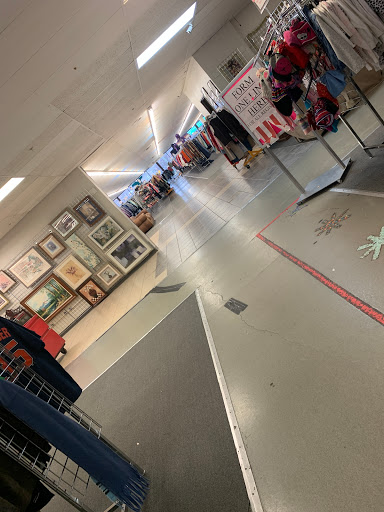Thrift Store «The Salvation Army Family Store & Donation Center», reviews and photos, 34150 S Gratiot Ave, Charter Twp of Clinton, MI 48035, USA