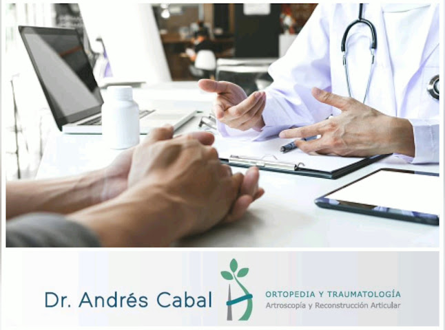 Comentarios y opiniones de Dr. Andrés Cabal Traumatologo y Ortopedista