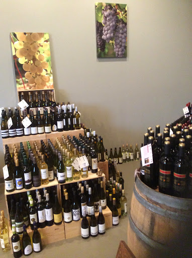 Wine Store «The Wine Cellar Outlet», reviews and photos, 42 Capital Dr, Wallingford, CT 06492, USA