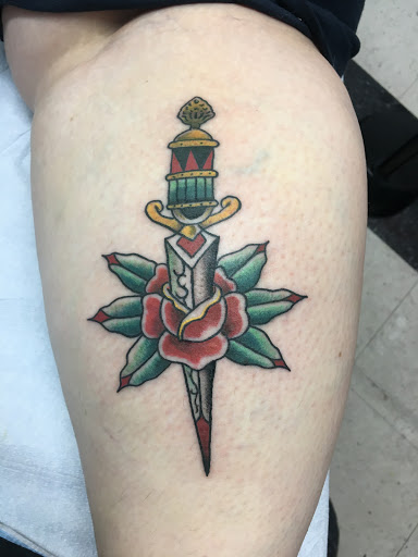 Tattoo Shop «Rabbits Den Tattoo Parlor», reviews and photos, 120 N Main St, Milltown, NJ 08850, USA