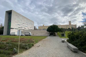 Universidade NOVA de Lisboa image