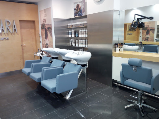 Información y opiniones sobre Peluquería "Amara Peluqueros" de Vitoria-Gasteiz