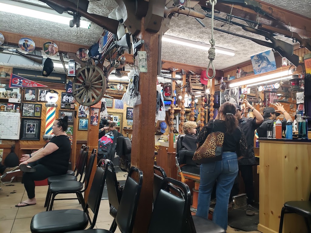 Bob's Barber Shop 34997