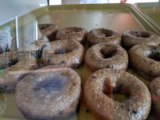 Donut Shop «Clifton Donut Shop», reviews and photos, 2317 Brownsboro Rd, Louisville, KY 40206, USA