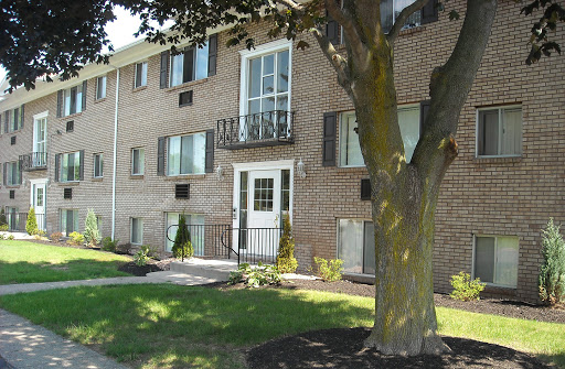 Pittsford Garden Apartment Homes image 1