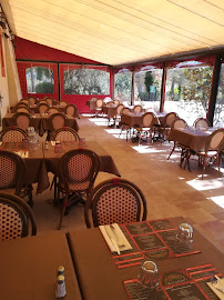 Atmosphère du Restaurant La Farigoule à Mallemort - n°5