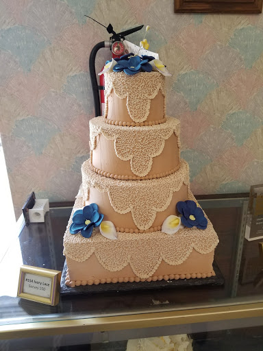 Bakery «Reeves Cake Shop», reviews and photos, 2770 Cory Ave, Akron, OH 44314, USA