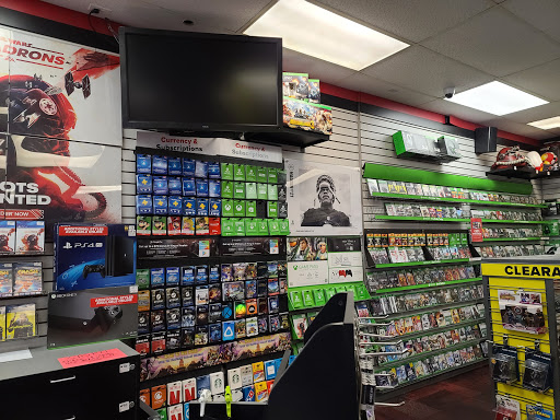 Video Game Store «GameStop», reviews and photos, 2631 Windmill Pkwy, Henderson, NV 89074, USA