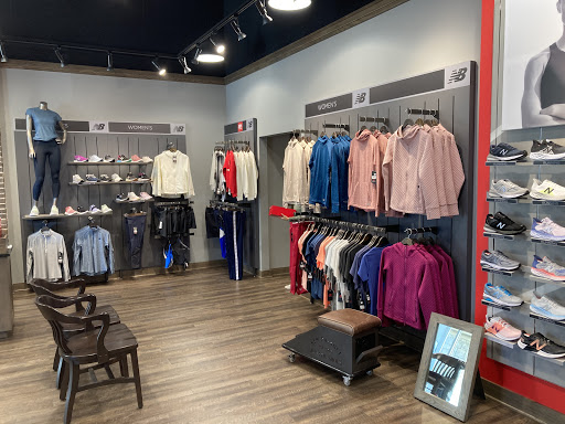 Shoe Store «New Balance Arlington», reviews and photos, 3751 Matlock Rd #101, Arlington, TX 76015, USA