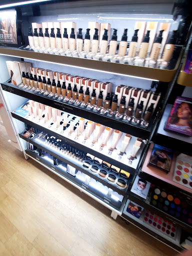 Beauty Salon «Ulta Beauty», reviews and photos, 4140 S Pulaski Rd, Chicago, IL 60632, USA
