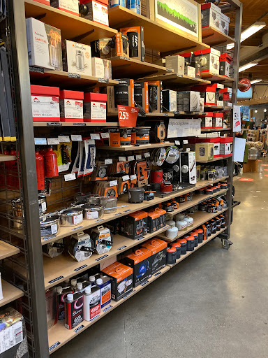 Camping Store «REI», reviews and photos, 7410 SW Bridgeport Rd, Tigard, OR 97224, USA