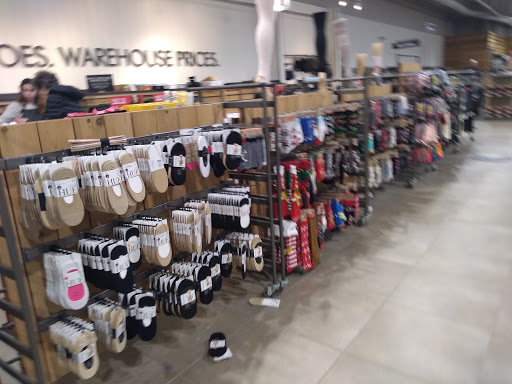 Shoe Store «DSW Designer Shoe Warehouse», reviews and photos, 1 Walden Galleria, Buffalo, NY 14225, USA