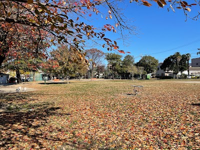 稲葉地公園 東広場
