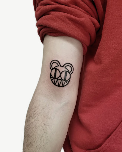 Explore broken tattoo ideas, creative tattoo ideas in Sunnyvale, available at Greego tattoo