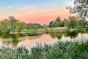 Broadlands Lake image