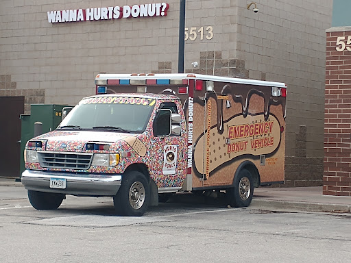 Donut Shop «Hurts Donut», reviews and photos, 5513 Mills Civic Pkwy #105, West Des Moines, IA 50266, USA