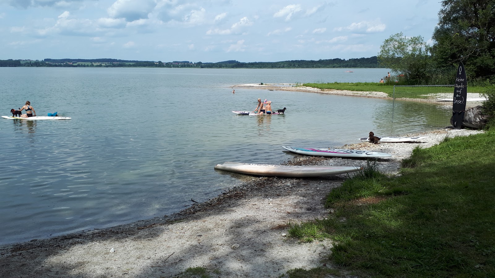 Foto af Hundestrand Salzachinsel og bosættelsen