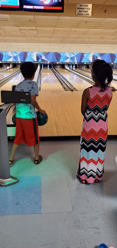 Bowling Alley «Montvale Lanes Inc», reviews and photos, 14 W Grand Ave, Montvale, NJ 07645, USA