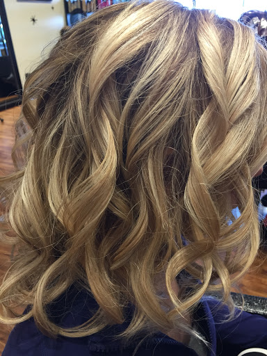 Beauty Salon «Mane Connection Hair Salon», reviews and photos, 39265 Grand River Ave, Farmington, MI 48335, USA