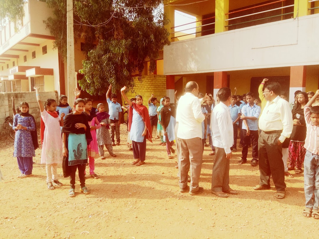 ಹಿರಿಯ ಪ್ರಾಥಮಿಕ ಶಾಲೆ.