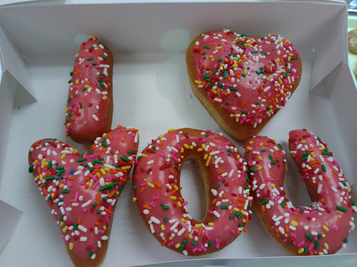 Donut Shop «Master Donuts», reviews and photos, 6100 E Riverside Dr #103, Austin, TX 78741, USA